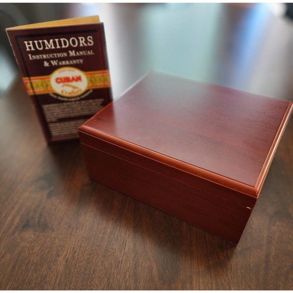 Other - Cuban Crafters Beautiful Humidor, Handcrafted Artistry